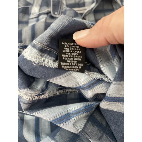 BKE Western Tailored Fit Shirt Mens L LongSleeve Blue Plaid Metal Buttons - Picture 10 of 10